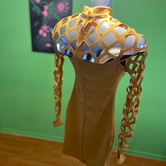 Brand: Another Story
Product: Fitted Mini Dress w/Diamond Peek-A-Boo Sleeves - Picture 10 of 11